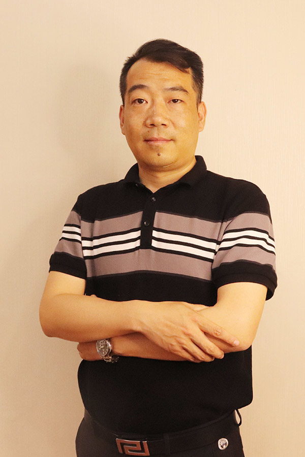 子洲冯少坤 本科学历,毕业于陕西师范大学