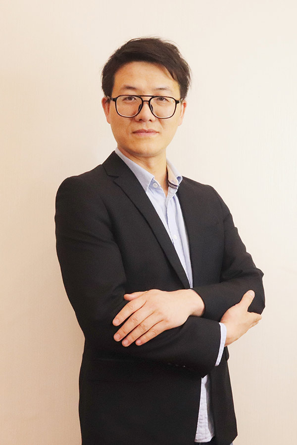 子洲李林科 本科学历,毕业于西安石油大学