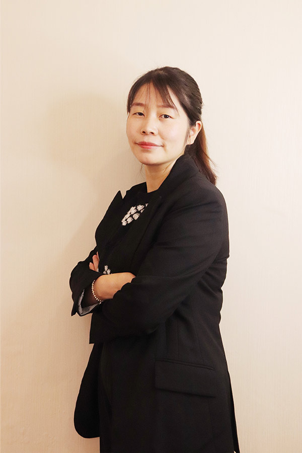 子洲吕瑶 本科学历,毕业于陕西师范大学