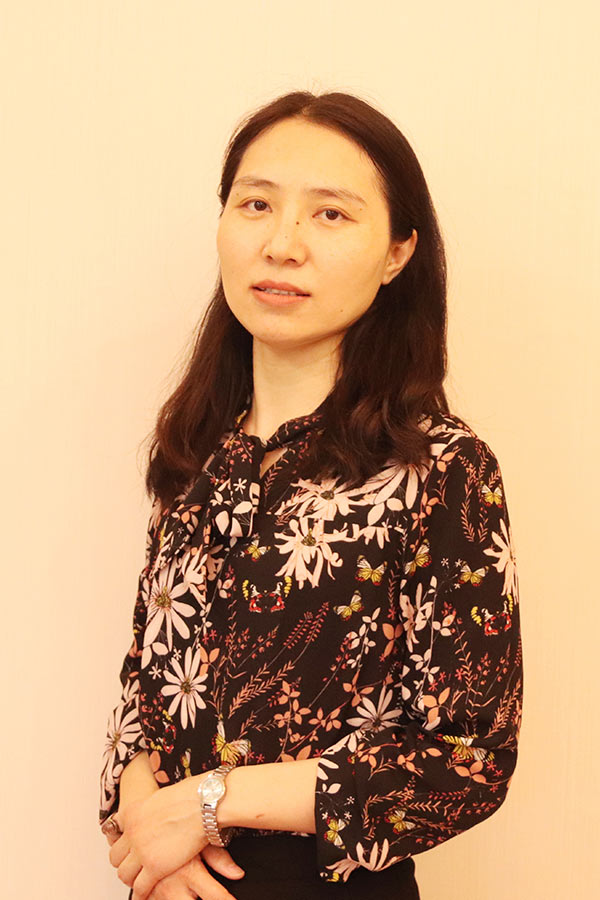 子洲王晓娜 研究生学历,毕业于华南师范大学
